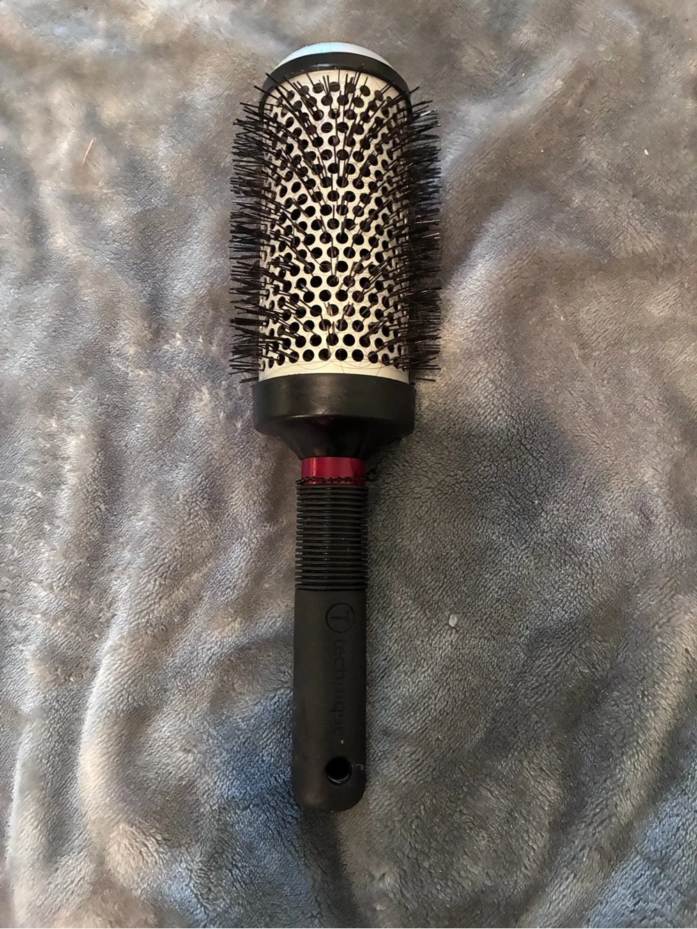 TECHNIQUE HAIRBRUSH BY CRICKET